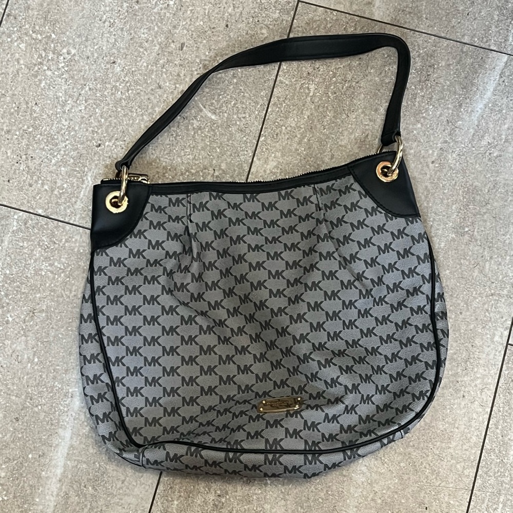 Large Michael Kors purse
